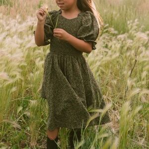 Ivy city mini green Teagan dress size 8T